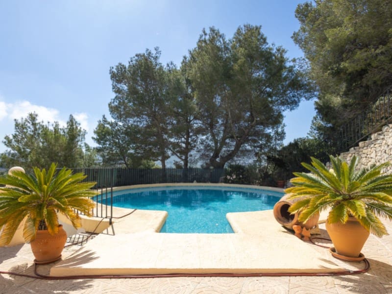 4 soveværelse Villa til salg i Javea / Xabia med swimmingpool garage - € 749.000 (Ref: 8986272)