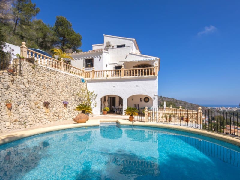 4 soveværelse Villa til salg i Javea / Xabia med swimmingpool garage - € 749.000 (Ref: 8986272)
