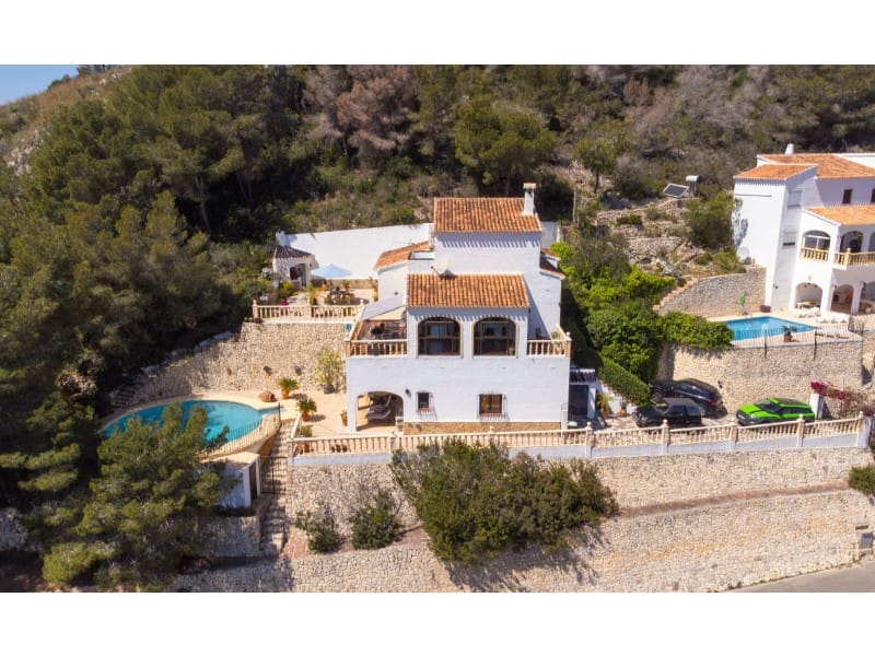 4 soveværelse Villa til salg i Javea / Xabia med swimmingpool garage - € 749.000 (Ref: 8986272)