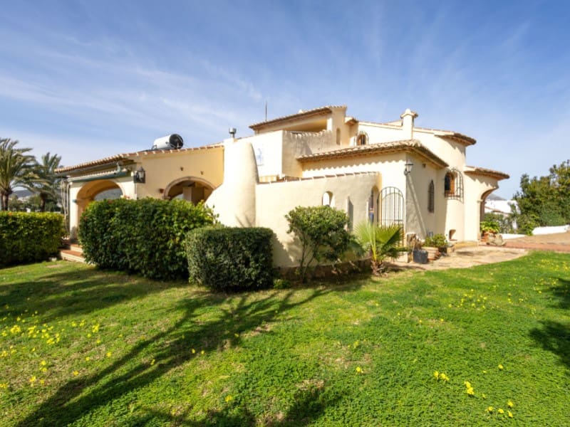 5 soveværelse Villa til salg i Javea / Xabia med swimmingpool garage - € 760.000 (Ref: 8986282)