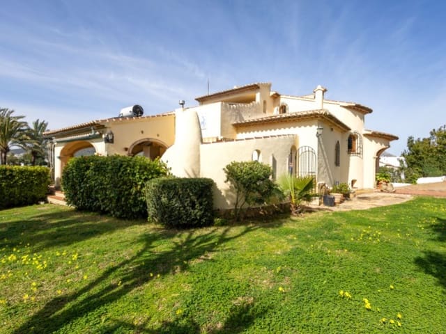 5 soveværelse Villa til salg i Partides comunes - Adsubia, Javea / Xàbia med swimmingpool garage - € 760.000 (Ref: 8986282)