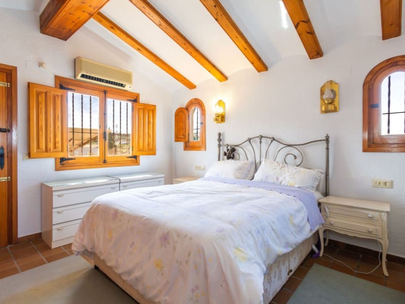 5 soveværelse Villa til salg i Javea / Xabia med swimmingpool garage - € 760.000 (Ref: 8986282)