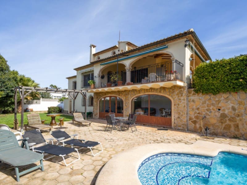 5 soveværelse Villa til salg i Javea / Xabia med swimmingpool garage - € 760.000 (Ref: 8986282)