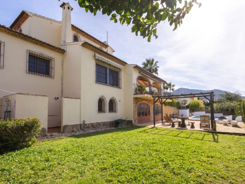 5 soveværelse Villa til salg i Javea / Xabia med swimmingpool garage - € 760.000 (Ref: 8986282)