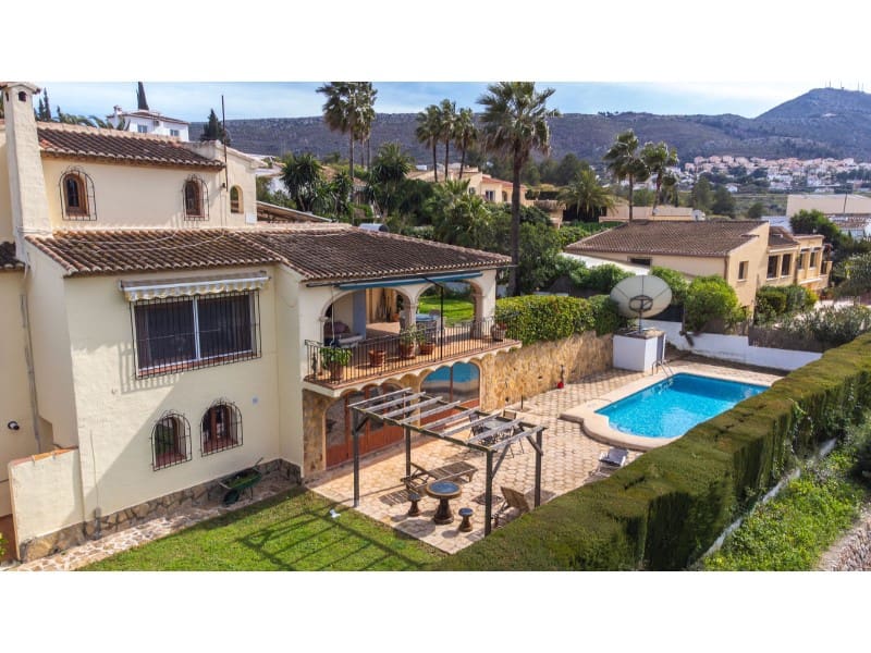 5 soveværelse Villa til salg i Javea / Xabia med swimmingpool garage - € 760.000 (Ref: 8986282)