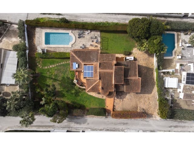 5 soveværelse Villa til salg i Partides comunes - Adsubia, Javea / Xàbia med swimmingpool garage - € 760.000 (Ref: 8986282)