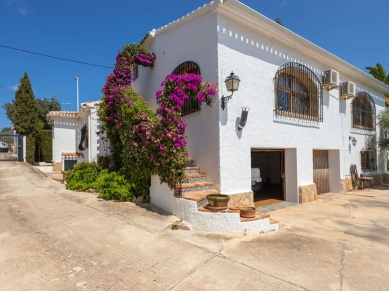 6 chambre Villa/Maison à vendre à Javea / Xabia avec piscine garage - 950 000 € (Ref: 8986300)