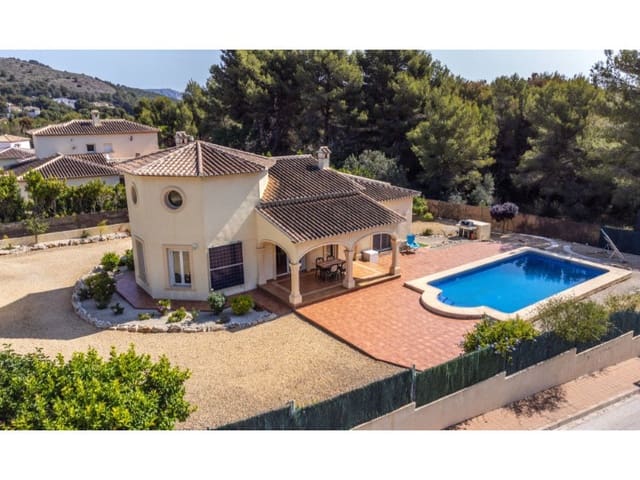 3 soveværelse Villa til salg i Partides comunes - Adsubia, Javea / Xàbia med swimmingpool - € 699.000 (Ref: 8992469)