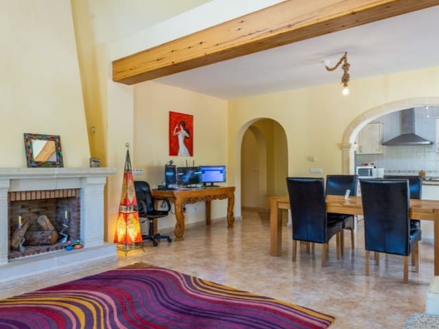 3 soveværelse Villa til salg i Partides comunes - Adsubia, Javea / Xàbia med swimmingpool - € 699.000 (Ref: 8992469)