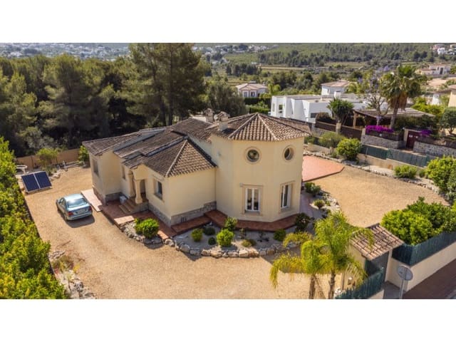 3 soveværelse Villa til salg i Partides comunes - Adsubia, Javea / Xàbia med swimmingpool - € 699.000 (Ref: 8992469)