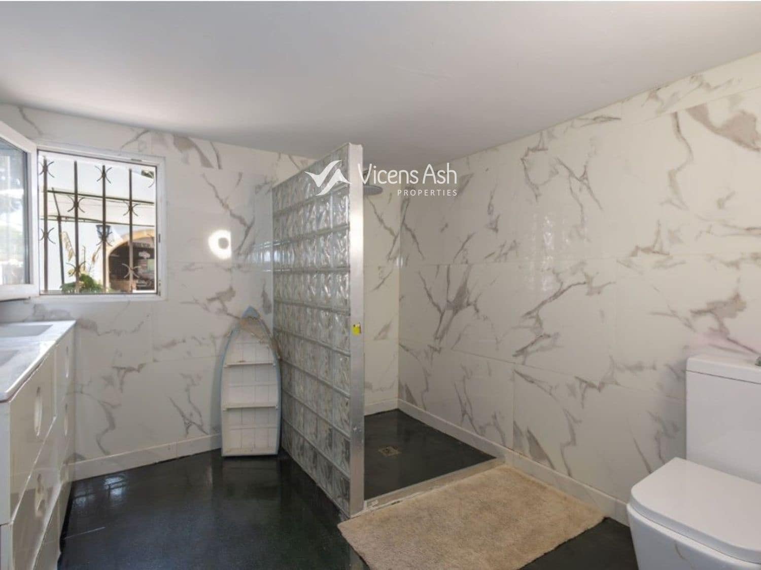 Chalet de 6 habitaciones en Javea / Xàbia en venta con piscina - 995.000 € (Ref: 9006260)