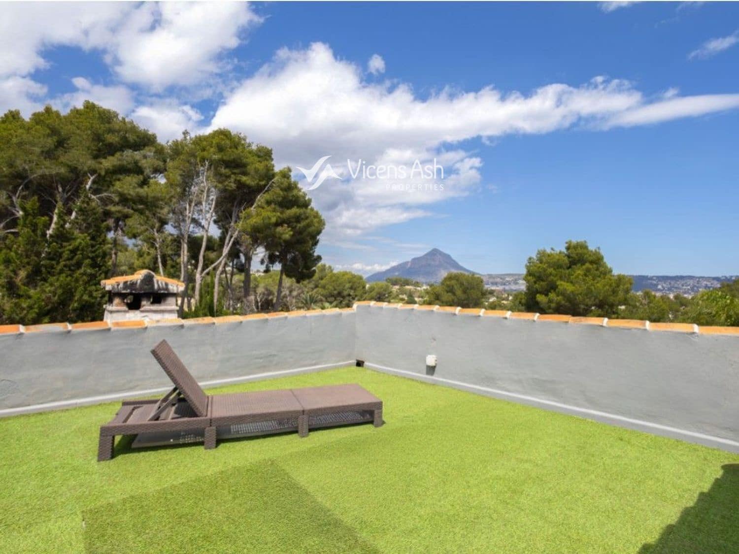 Chalet de 6 habitaciones en Javea / Xàbia en venta con piscina - 995.000 € (Ref: 9006260)