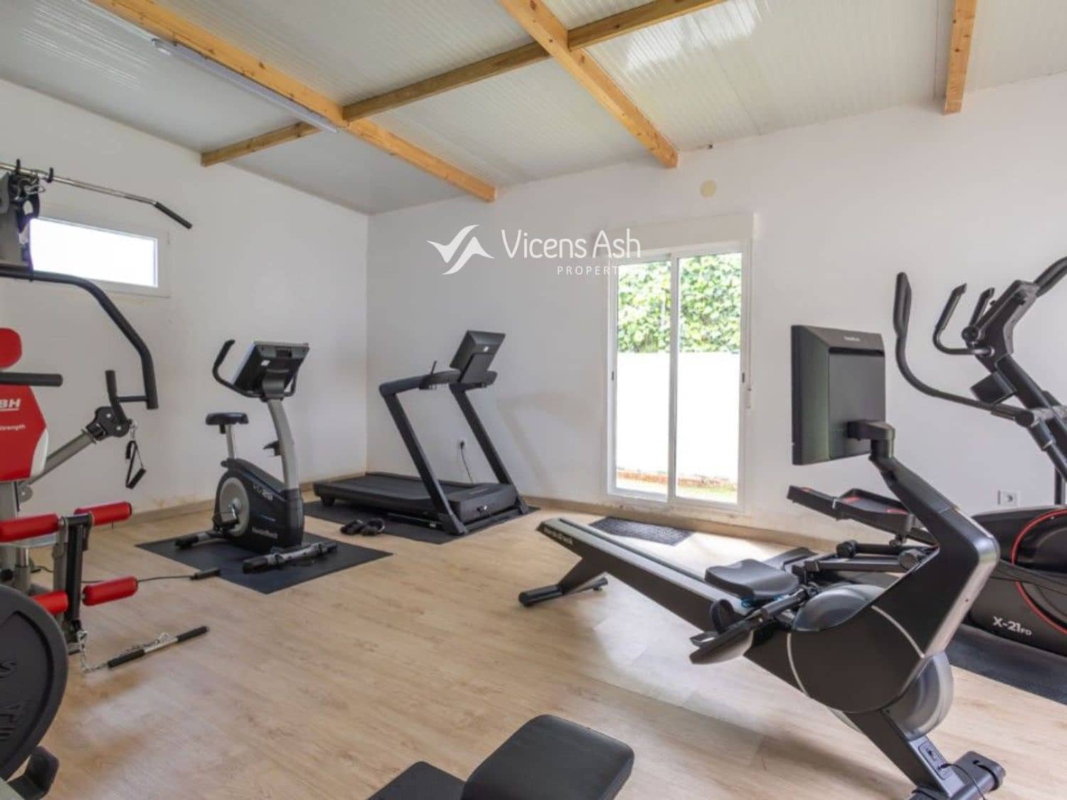 Chalet de 6 habitaciones en Javea / Xàbia en venta con piscina - 995.000 € (Ref: 9006260)