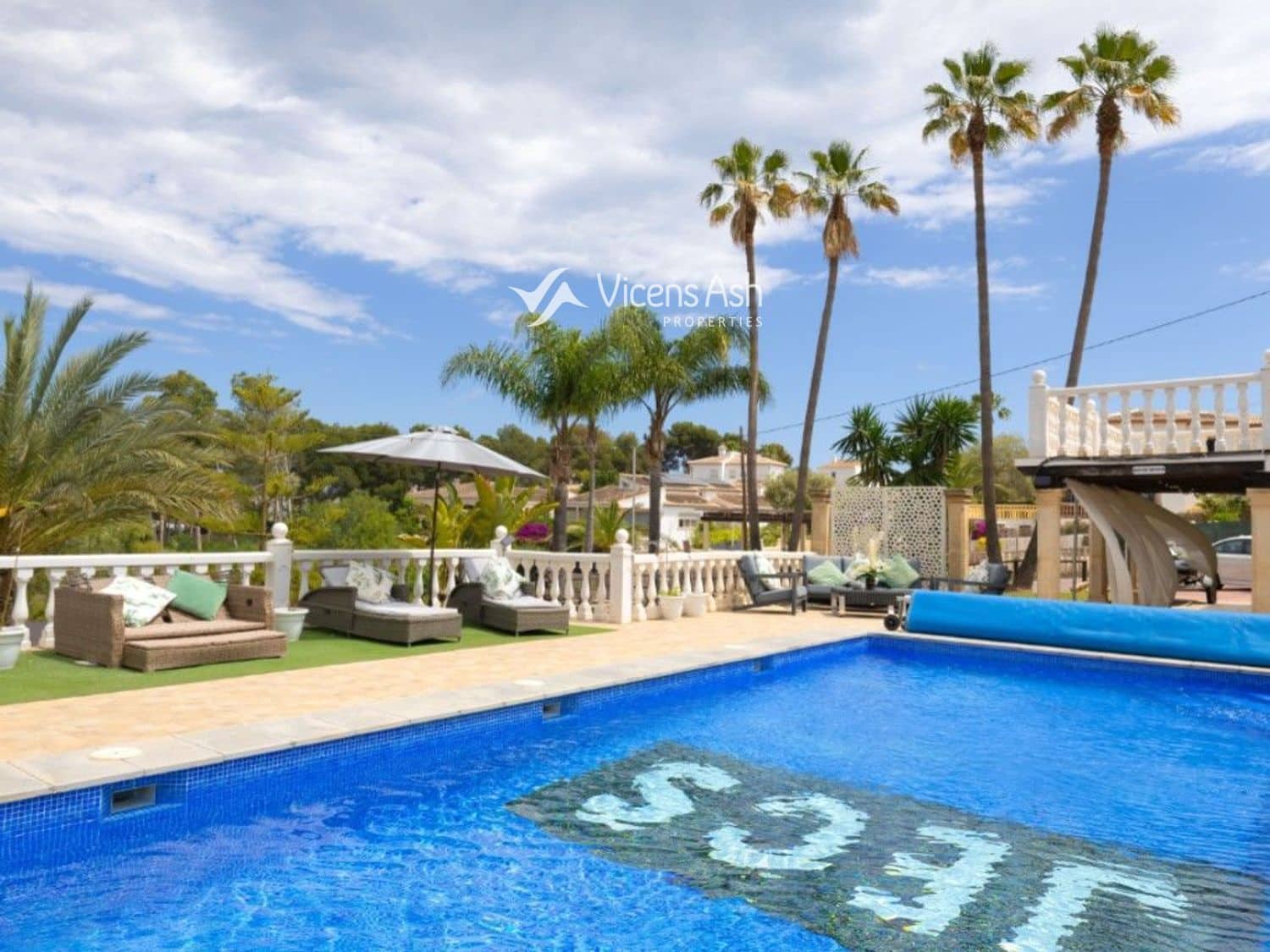 Chalet de 6 habitaciones en Javea / Xàbia en venta con piscina - 995.000 € (Ref: 9006260)