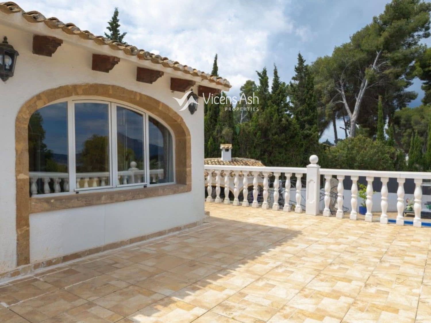 Chalet de 6 habitaciones en Javea / Xàbia en venta con piscina - 995.000 € (Ref: 9006260)