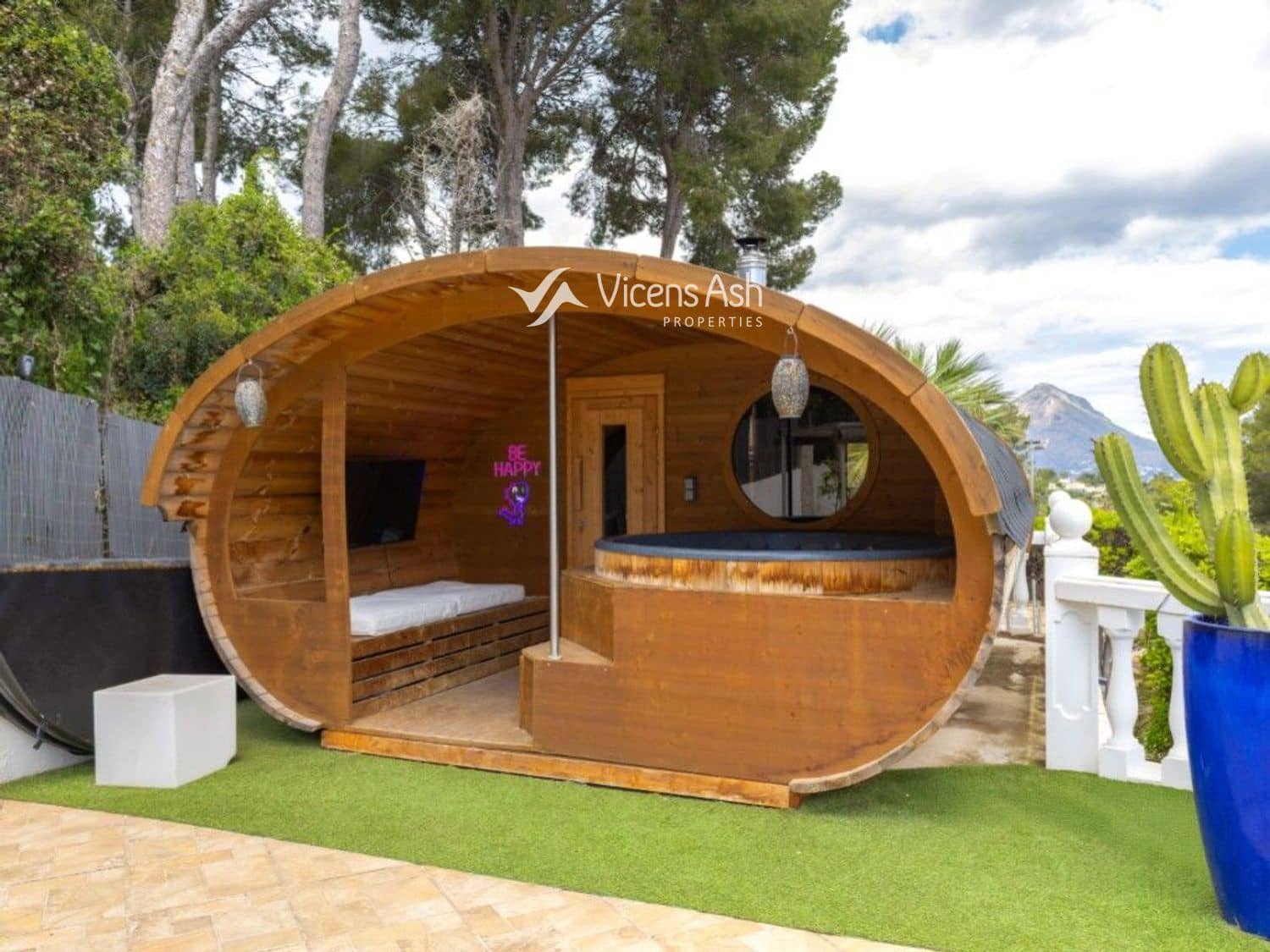 Chalet de 6 habitaciones en Javea / Xàbia en venta con piscina - 995.000 € (Ref: 9006260)