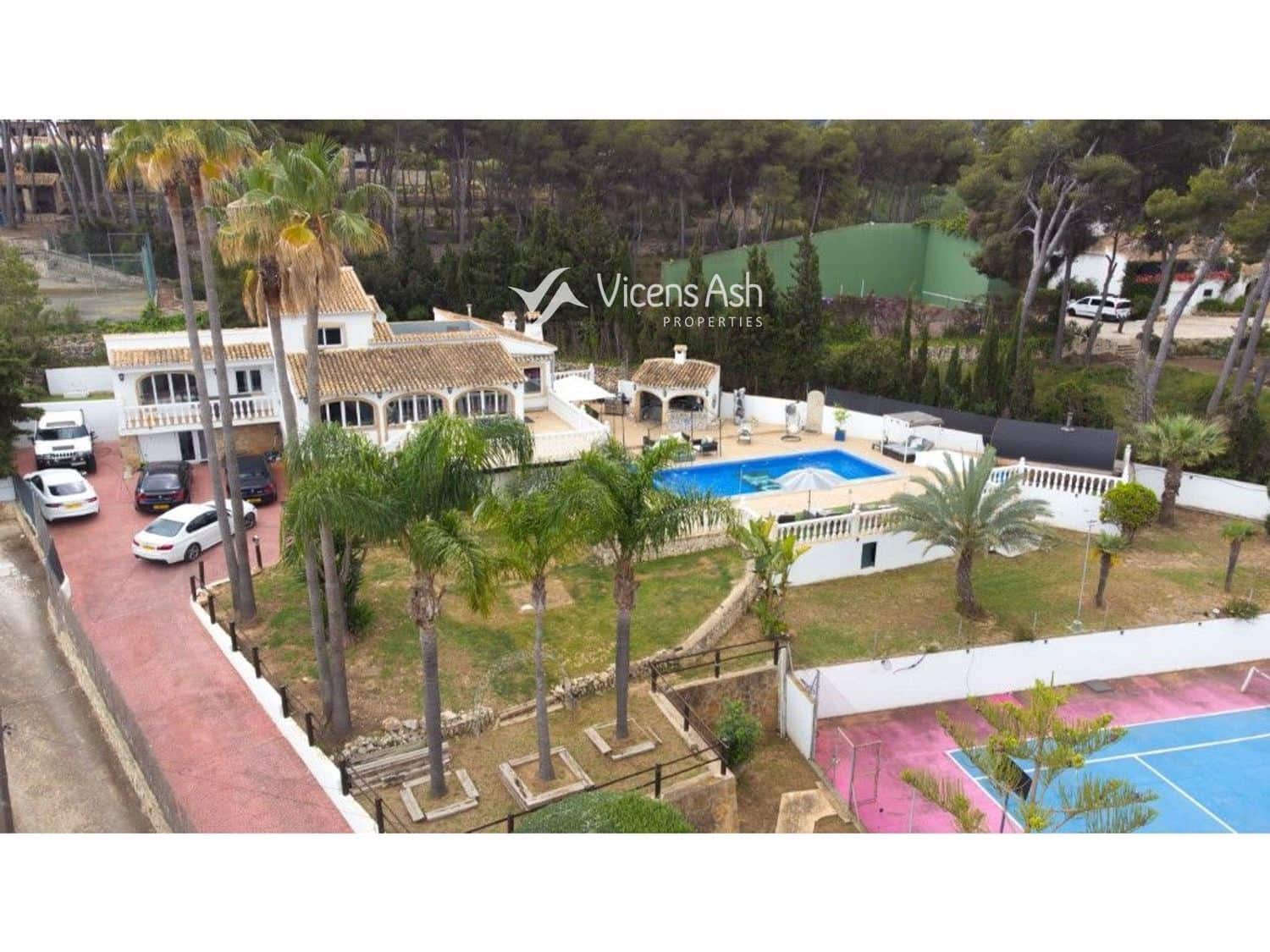 Chalet de 6 habitaciones en Javea / Xàbia en venta con piscina - 995.000 € (Ref: 9006260)
