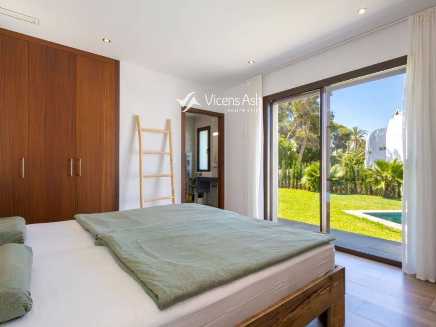 3 soverom Hus til salgs i Javea / Xabia med svømmebasseng - € 1 650 000 (Ref: 9015505)