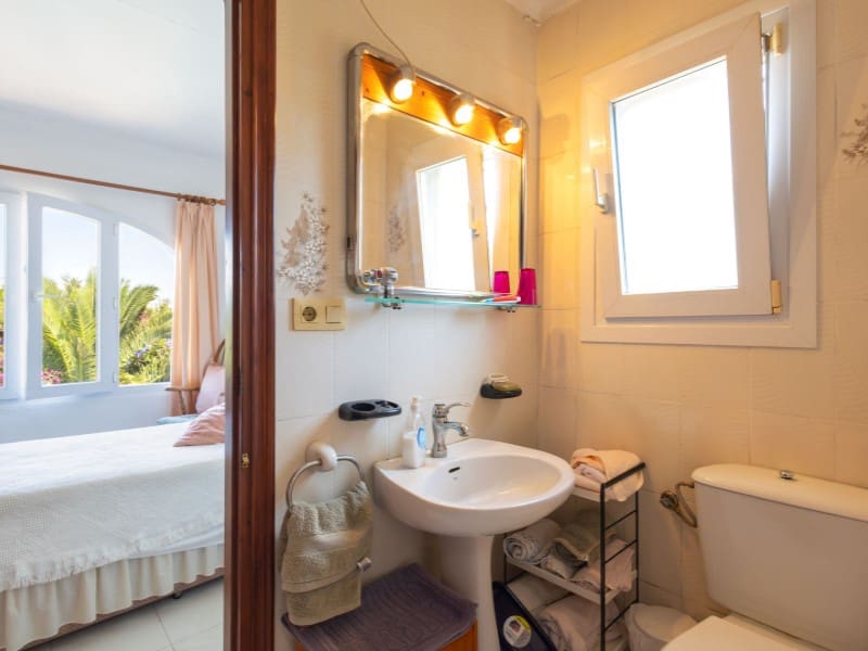 4 bedroom Villa for sale in Javea / Xabia with pool - € 515,000 (Ref: 9103350)