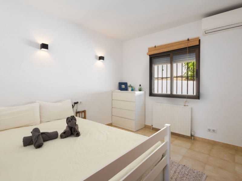 4 soveværelse Villa til salg i Javea / Xabia med swimmingpool - € 640.000 (Ref: 9131977)