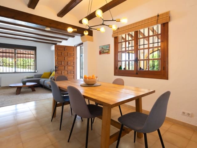 4 soveværelse Villa til salg i Partides comunes - Adsubia, Javea / Xàbia med swimmingpool - € 640.000 (Ref: 9131977)