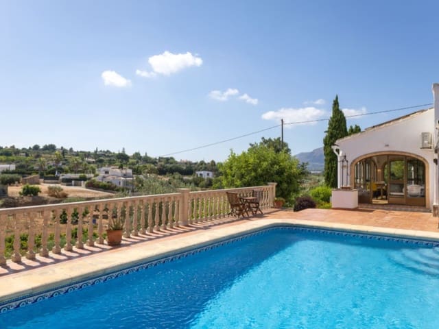 4 soveværelse Villa til salg i Partides comunes - Adsubia, Javea / Xàbia med swimmingpool - € 640.000 (Ref: 9131977)
