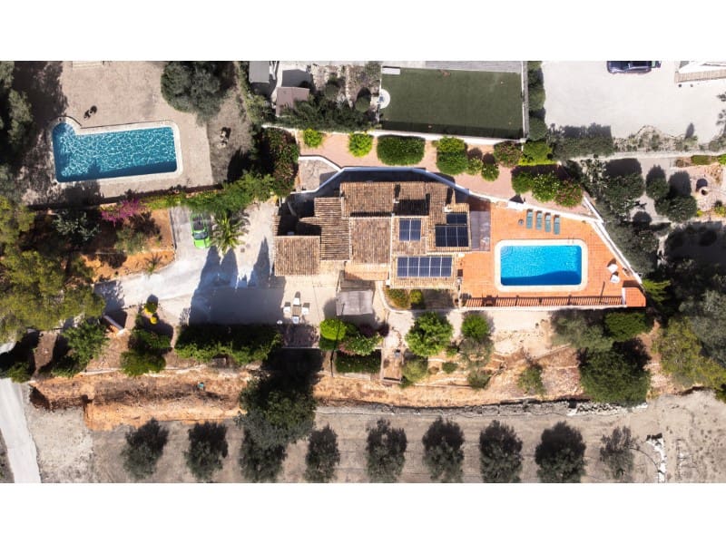 4 soveværelse Villa til salg i Javea / Xabia med swimmingpool - € 640.000 (Ref: 9131977)