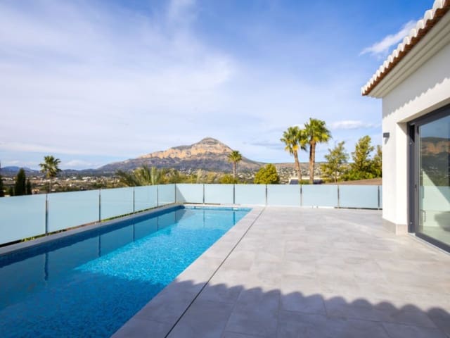 3 soveværelse Villa til salg i Partides comunes - Adsubia, Javea / Xàbia med swimmingpool - € 1.190.000 (Ref: 9134508)