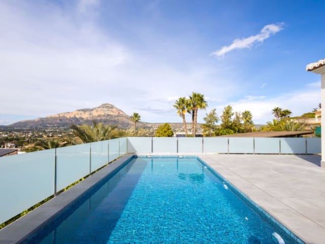 3 soveværelse Villa til salg i Partides comunes - Adsubia, Javea / Xàbia med swimmingpool - € 1.190.000 (Ref: 9134508)