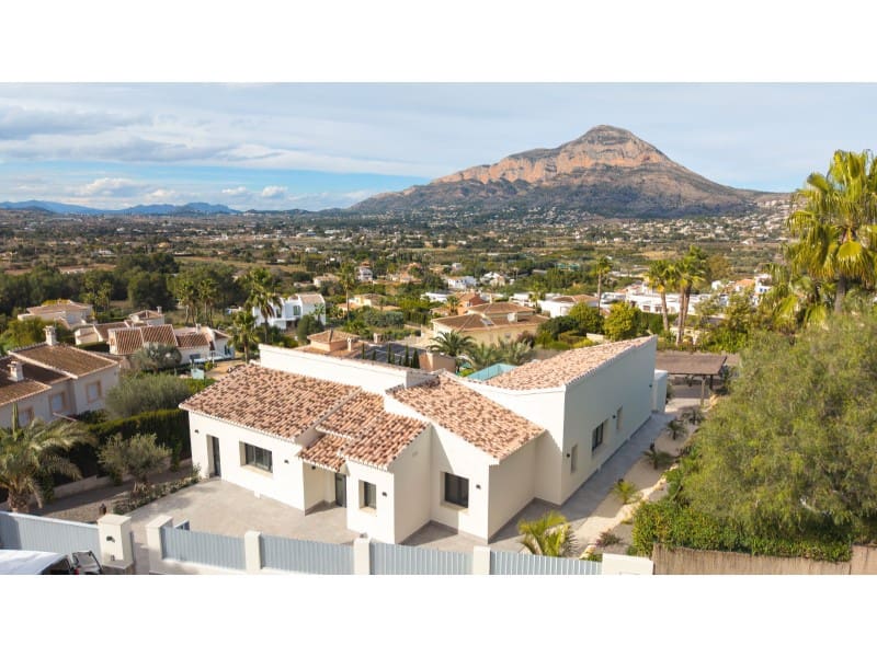 3 soveværelse Villa til salg i Javea / Xabia med swimmingpool - € 1.190.000 (Ref: 9134508)