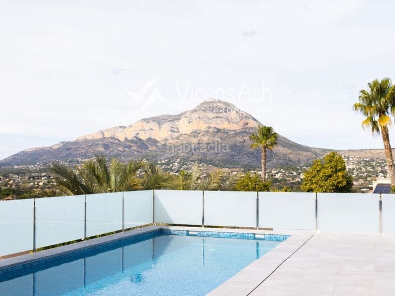 3 bedroom Villa for sale in Javea / Xabia with pool - € 1,190,000 (Ref: 9134508)