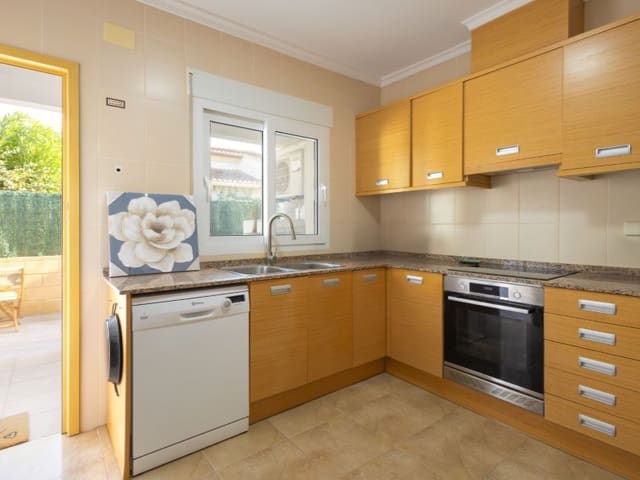 2 bedroom Townhouse for sale in Benitachell / Benitatxell with pool - € 289,000 (Ref: 9185490)