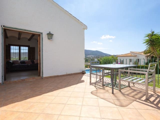 4 makuuhuone Huvila myytävänä paikassa Partides comunes - Adsubia, Javea / Xàbia mukana uima-altaan 
autotalli - 695 000 € (Ref: 9291332)