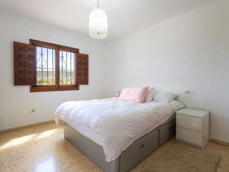 Chalet de 4 habitaciones en Javea / Xàbia en venta con piscina garaje - 695.000 € (Ref: 9291332)