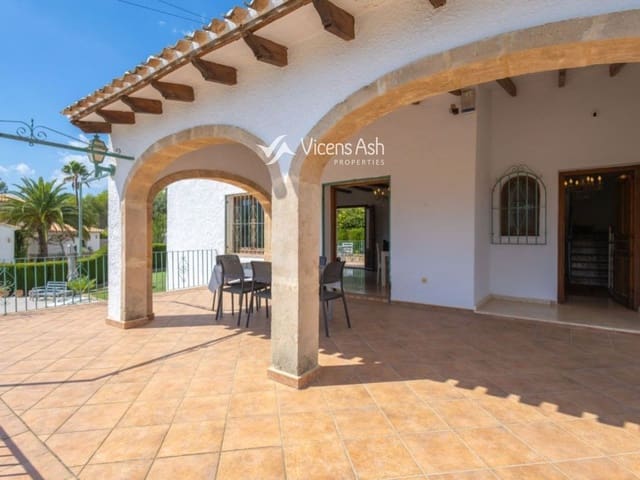 4 soveværelse Villa til salg i Partides comunes - Adsubia, Javea / Xàbia med swimmingpool garage - € 695.000 (Ref: 9291332)