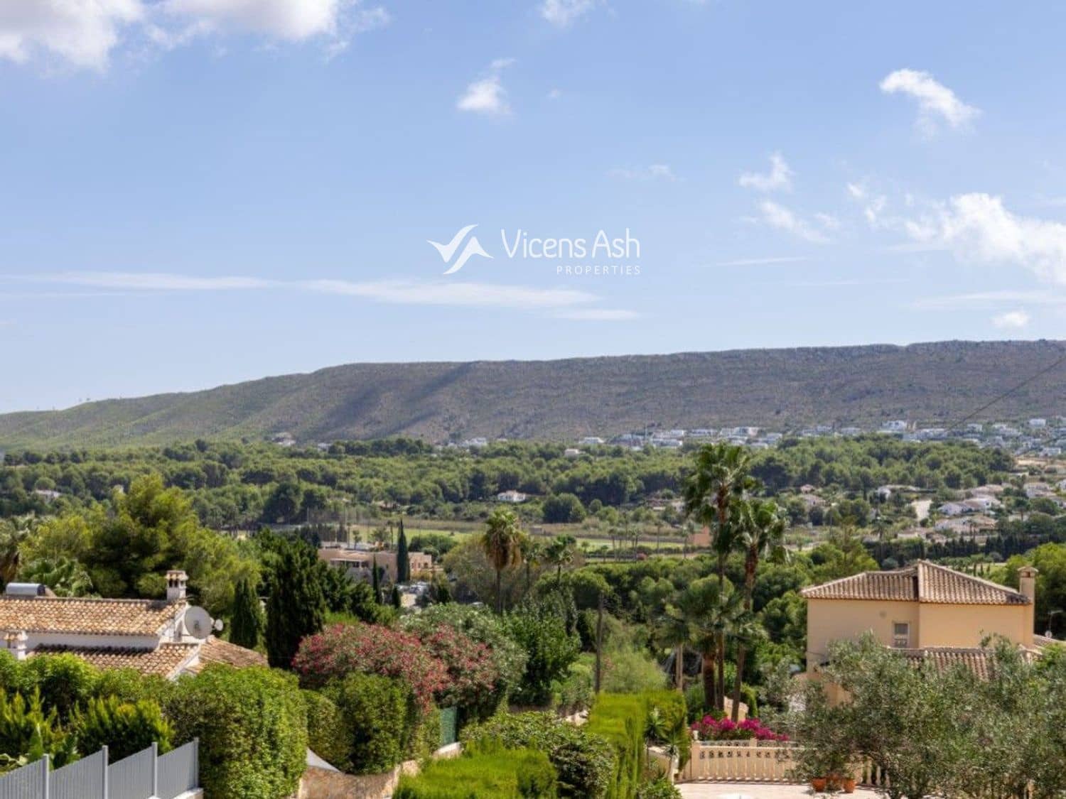 4 bedroom Villa for sale in Javea / Xabia with pool garage - € 695,000 (Ref: 9291332)