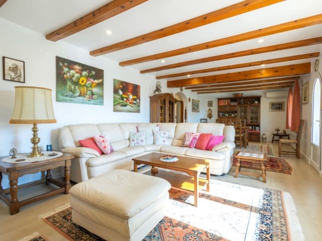 2 makuuhuone Huvila myytävänä paikassa Cap Martí - El Tossalet - Pinomar, Javea / Xàbia mukana 
autotalli - 515 000 € (Ref: 9326699)