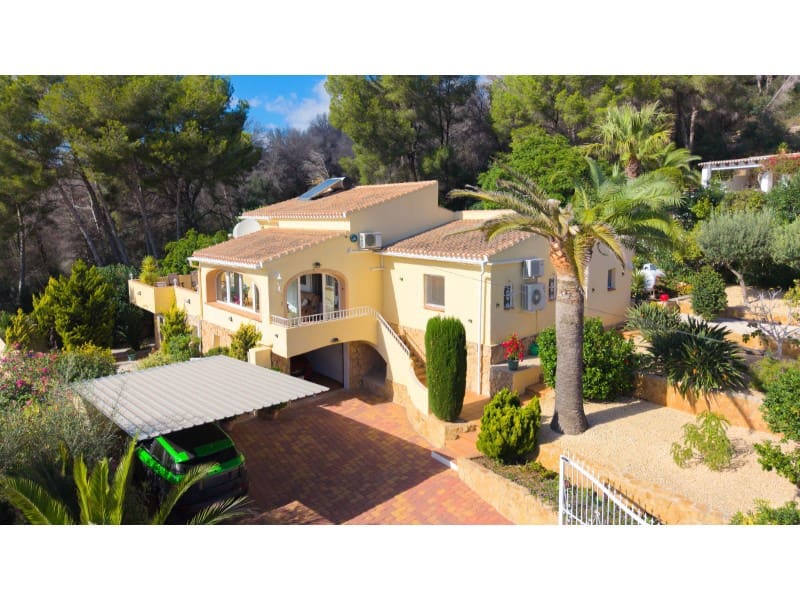 2 bedroom Villa for sale in Javea / Xabia with garage - € 515,000 (Ref: 9326699)