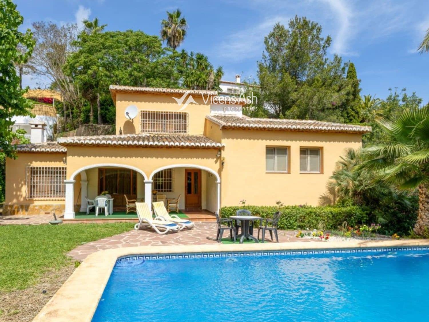5 sovrum Villa till salu i Javea / Xabia med pool garage - 820 000 € (Ref: 9400781)