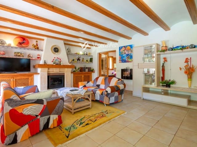 5 bedroom Townhouse for sale in Cap Martí - El Tossalet - Pinomar, Javea / Xàbia with pool garage - € 820,000 (Ref: 9400781)
