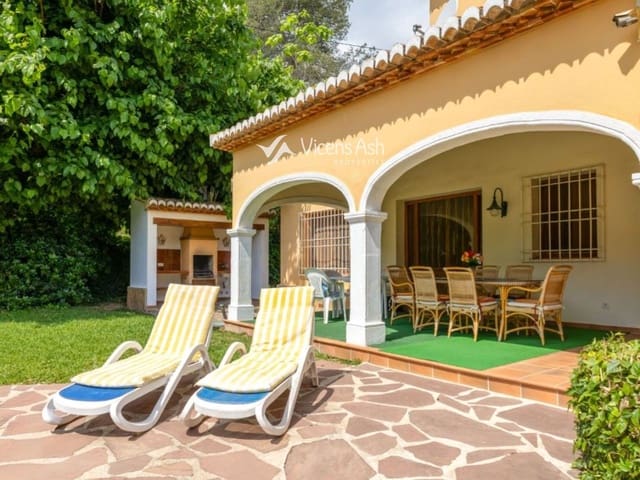 5 bedroom Townhouse for sale in Cap Martí - El Tossalet - Pinomar, Javea / Xàbia with pool garage - € 820,000 (Ref: 9400781)