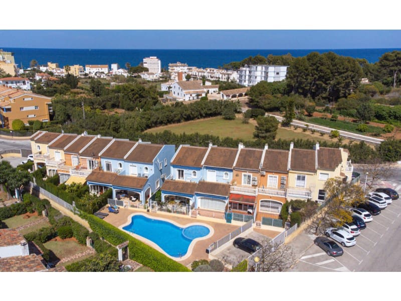 2 bedroom Townhouse for sale in Javea / Xabia - € 495,000 (Ref: 9547912)