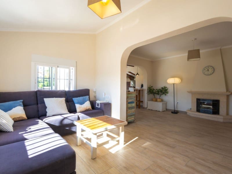 Chalet de 4 habitaciones en Javea / Xàbia en venta con piscina - 895.000 € (Ref: 9625775)