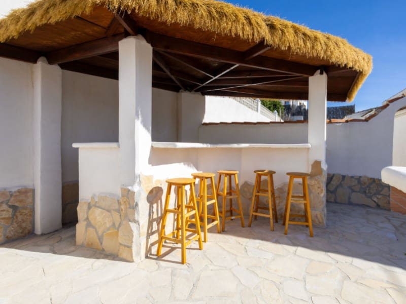 Chalet de 4 habitaciones en Javea / Xàbia en venta con piscina - 895.000 € (Ref: 9625775)