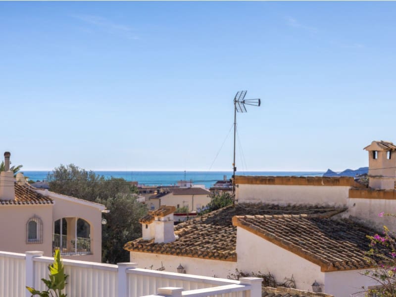 Chalet de 4 habitaciones en Javea / Xàbia en venta con piscina - 895.000 € (Ref: 9625775)