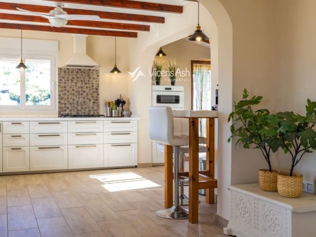 4 soverom Villa til salgs i Puerto, Javea / Xàbia med svømmebasseng - € 895 000 (Ref: 9625775)