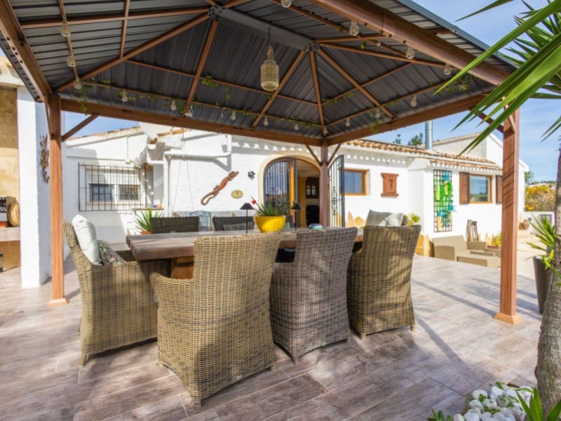 4 sypialnia Willa na sprzedaż w Javea / Xabia z basenem garażem - 1 595 000 € (Ref: 9627660)