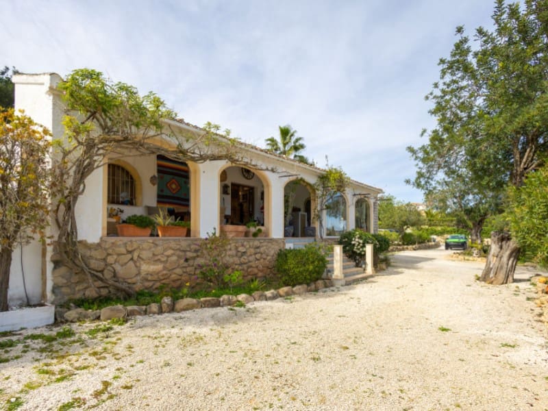 4 sypialnia Willa na sprzedaż w Javea / Xabia z basenem garażem - 1 595 000 € (Ref: 9627660)