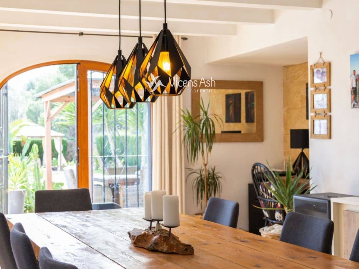 4 sypialnia Willa na sprzedaż w Javea / Xabia z basenem garażem - 1 595 000 € (Ref: 9627660)