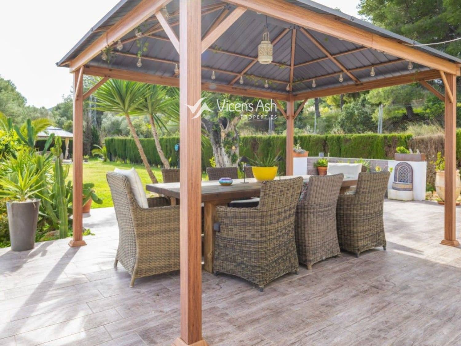 4 sypialnia Willa na sprzedaż w Javea / Xabia z basenem garażem - 1 595 000 € (Ref: 9627660)